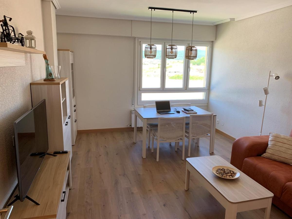 Appartamento Tellazar Maestu Esterno foto